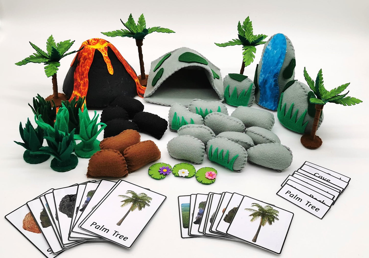 Felt Dinosaur Play mat - 67-Piece Felt Set