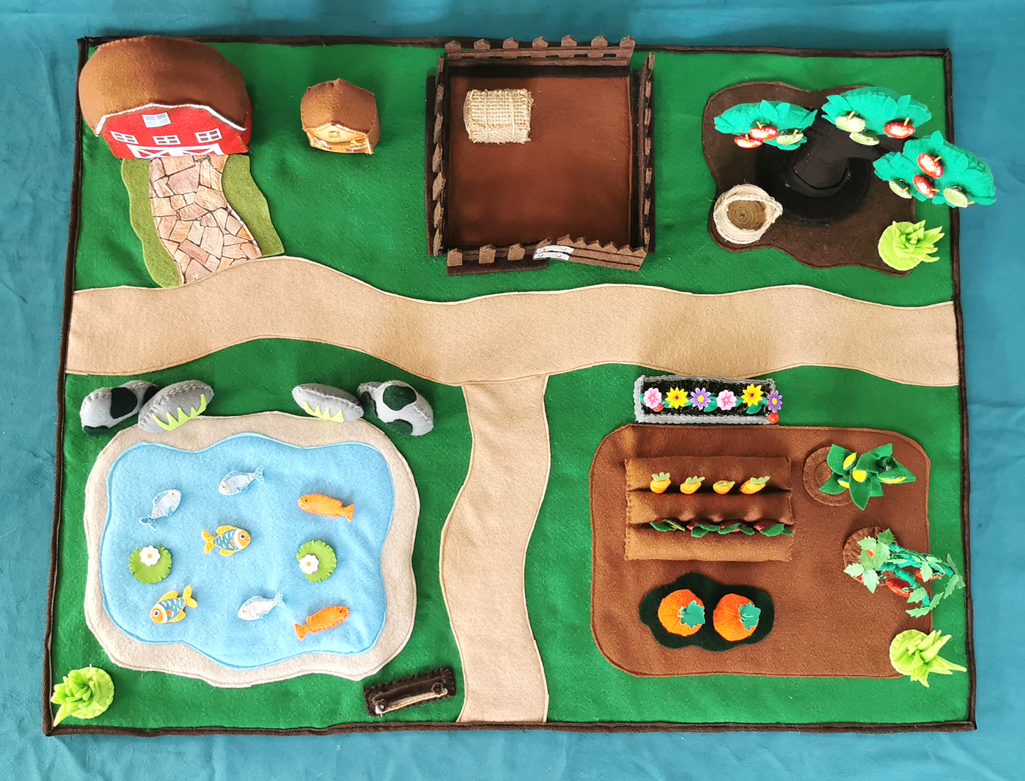 Felt Farm Play mat Set